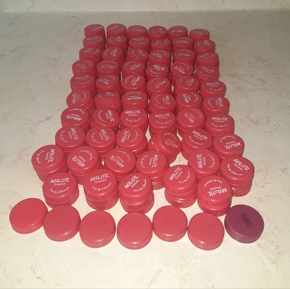 Bottle Caps Lids Screw On Plastic Milos Sweet Tea Gallon Size Bag Craft Project